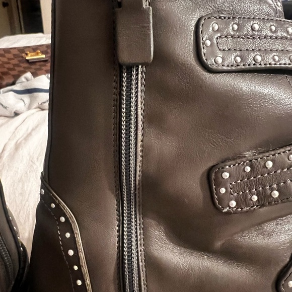 Stuart Weitzman Boots! - Picture 10 of 11